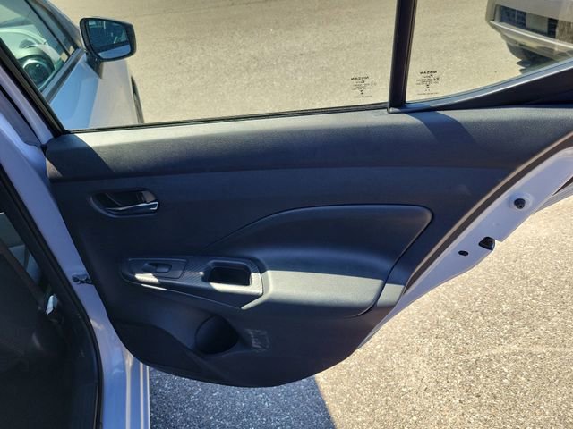 Used 2025 Nissan Versa SV image 28