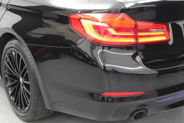 Used 2018 BMW 530e xDrive AWD/4WD image 10