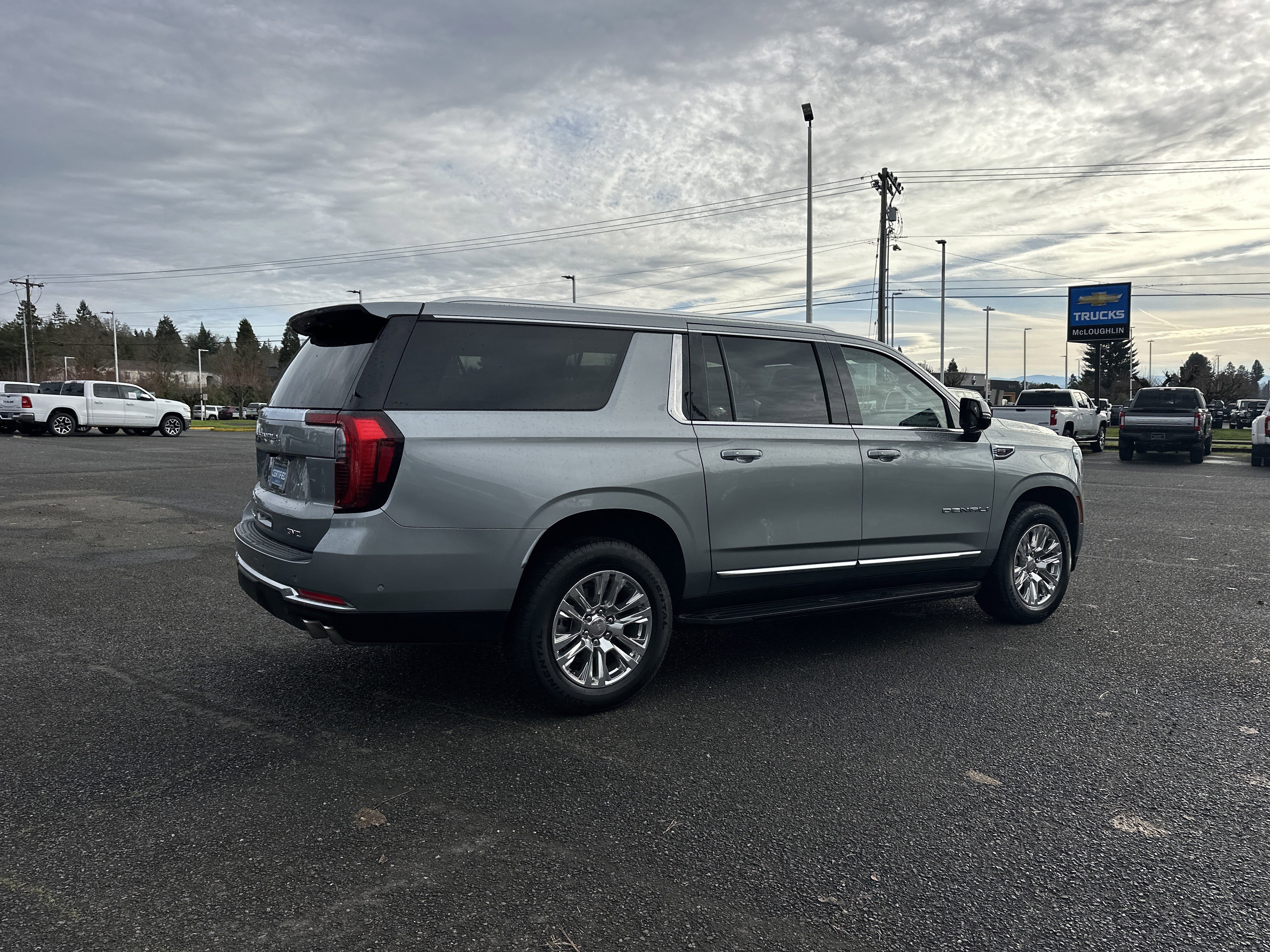 Certified 2025 GMC Yukon XL Denali image 6
