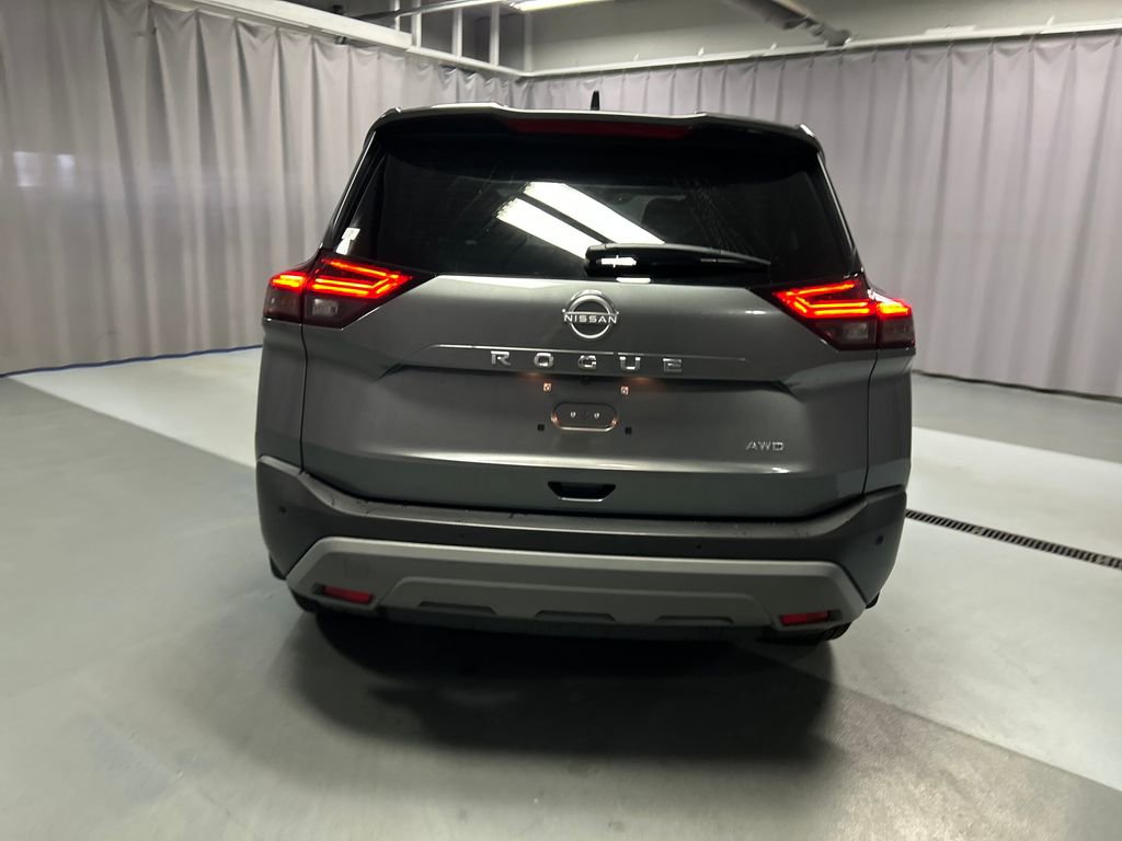 Used 2022 Nissan Rogue S image 6