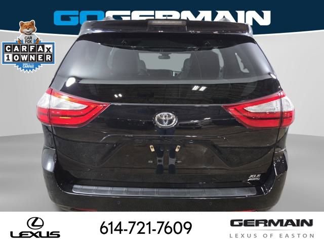 Used 2018 Toyota Sienna XLE w/ XLE Navigation Package image 10