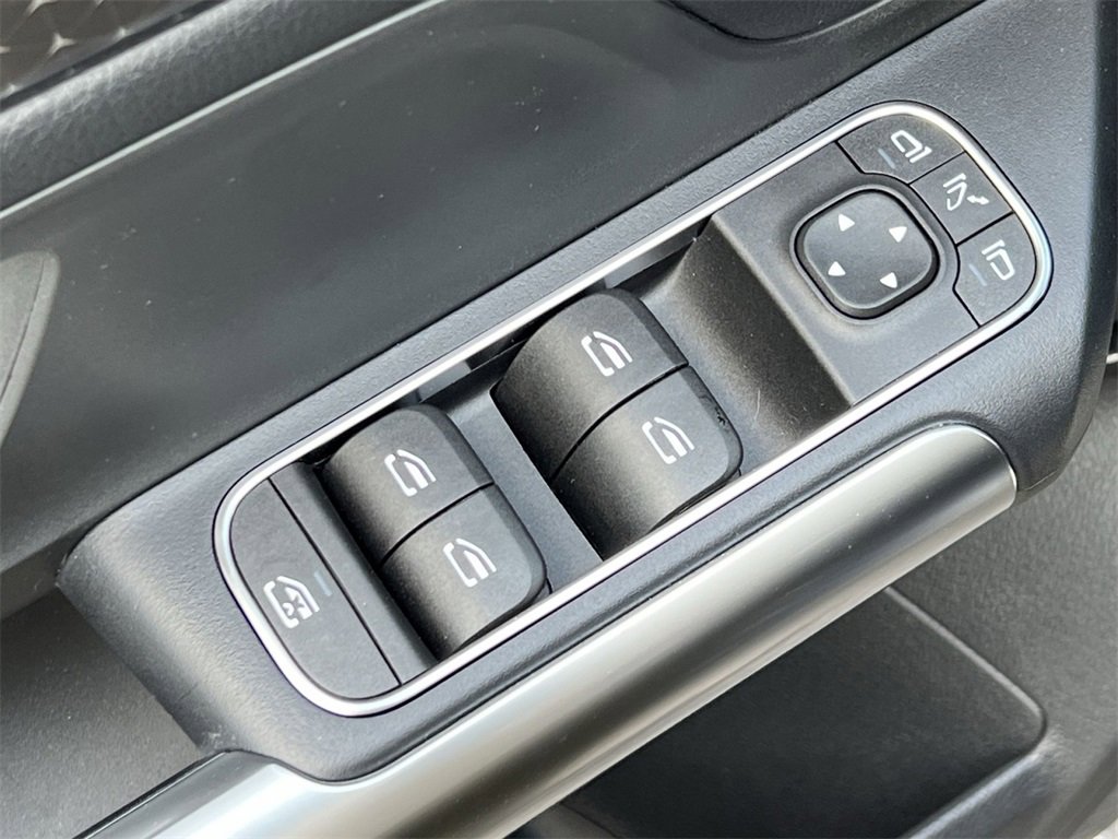 Certified 2025 Mercedes-Benz GLA 250 4MATIC image 13