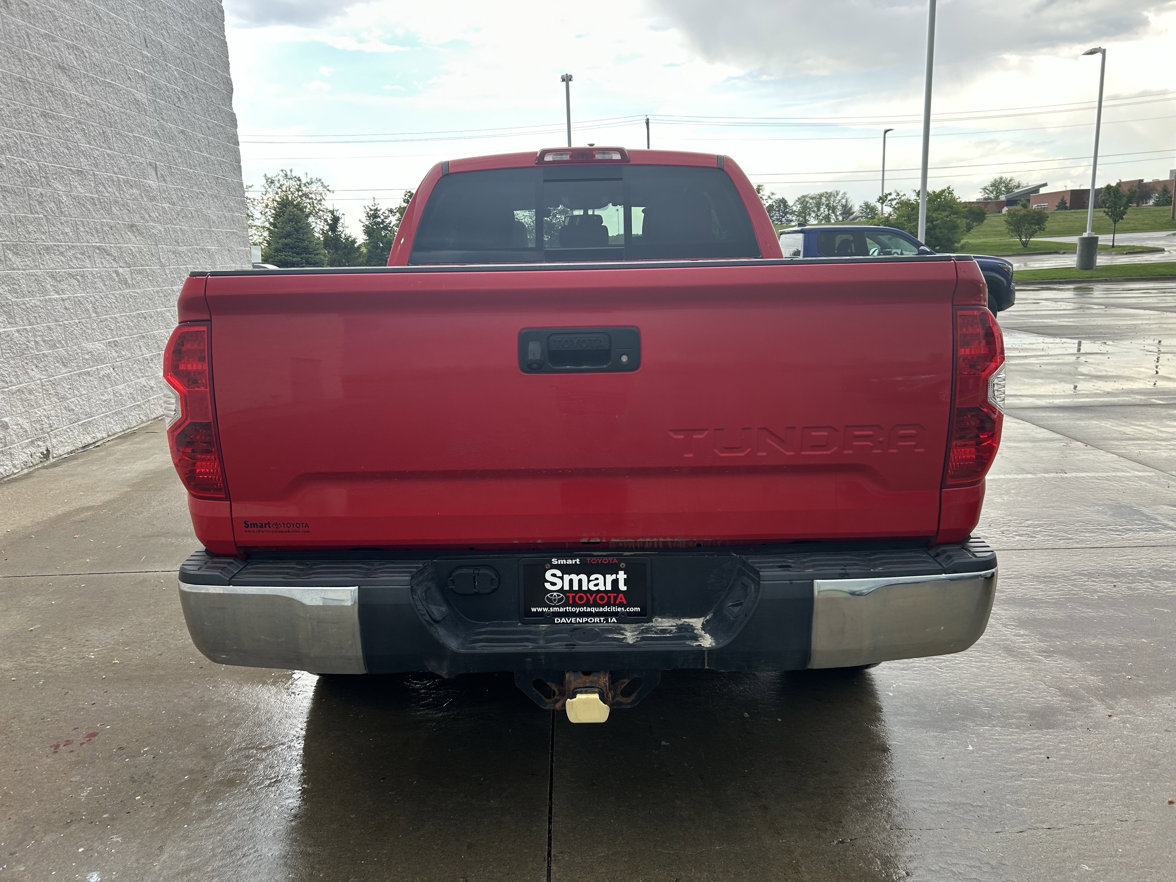 Used 2014 Toyota Tundra SR5 w/ TRD Off Road Package AWD/4WD image 5
