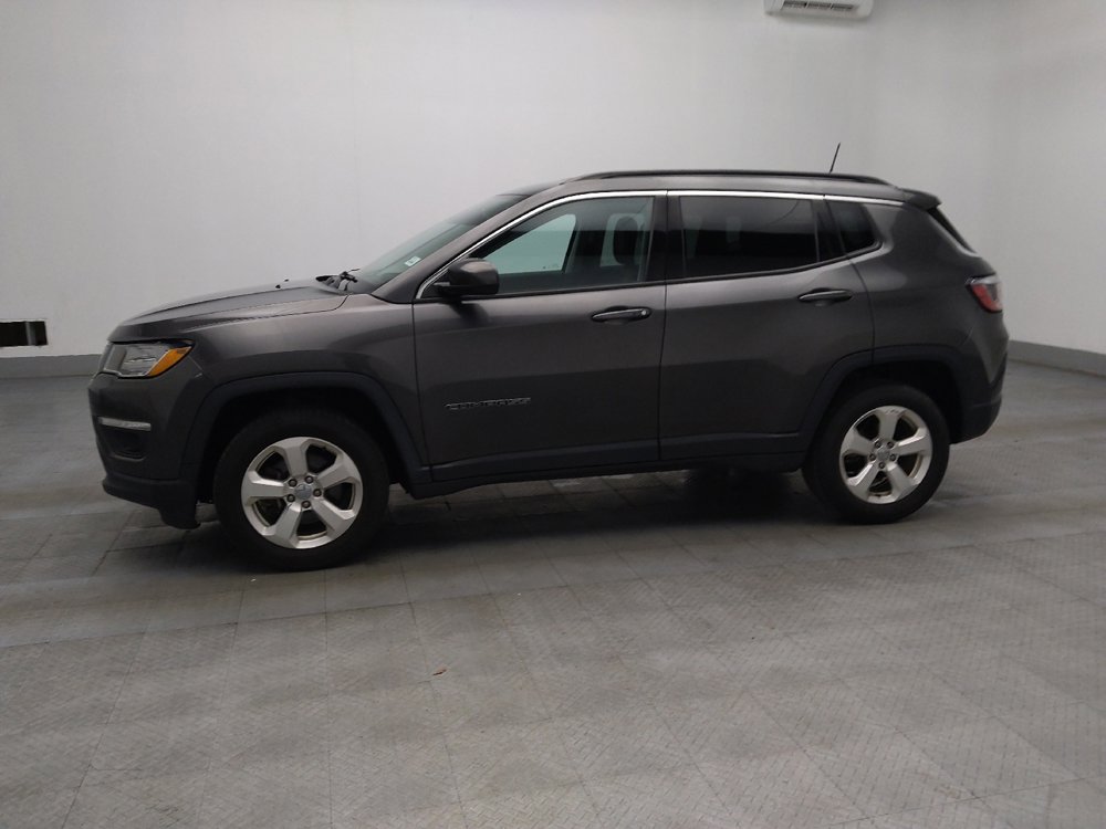 Used 2018 Jeep Compass Latitude w/ Popular Equipment Group AWD/4WD image 2