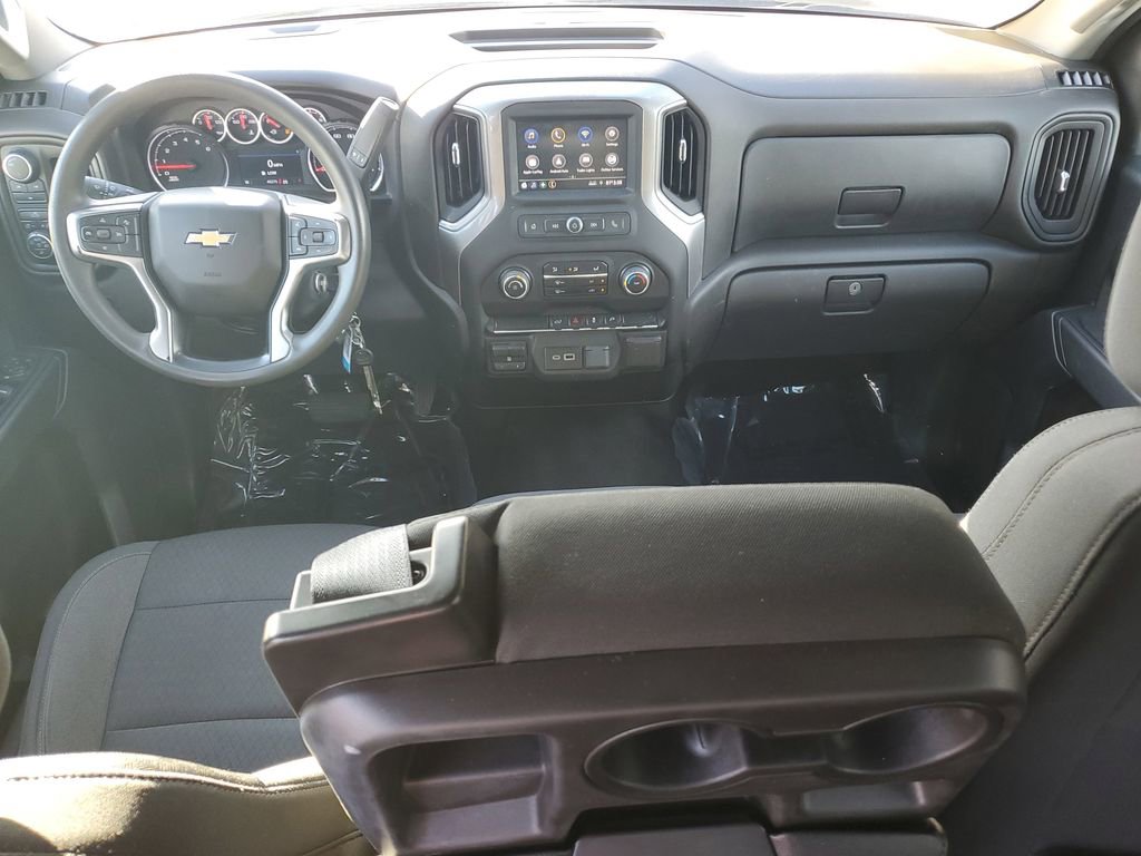 Used 2023 Chevrolet Silverado 2500 Custom w/ Custom Value Package image 11