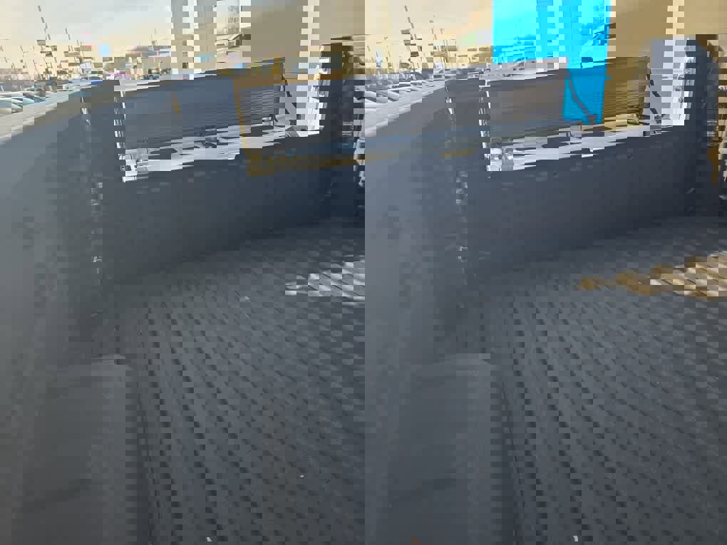 Used 2025 GMC Sierra 1500 SLT w/ SLT Premium Package image 10