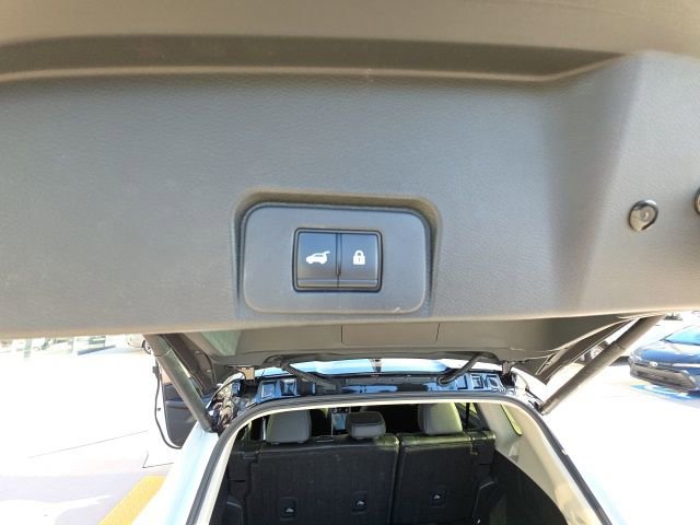 Used 2023 Nissan Rogue SL w/ SL Premium Package image 28