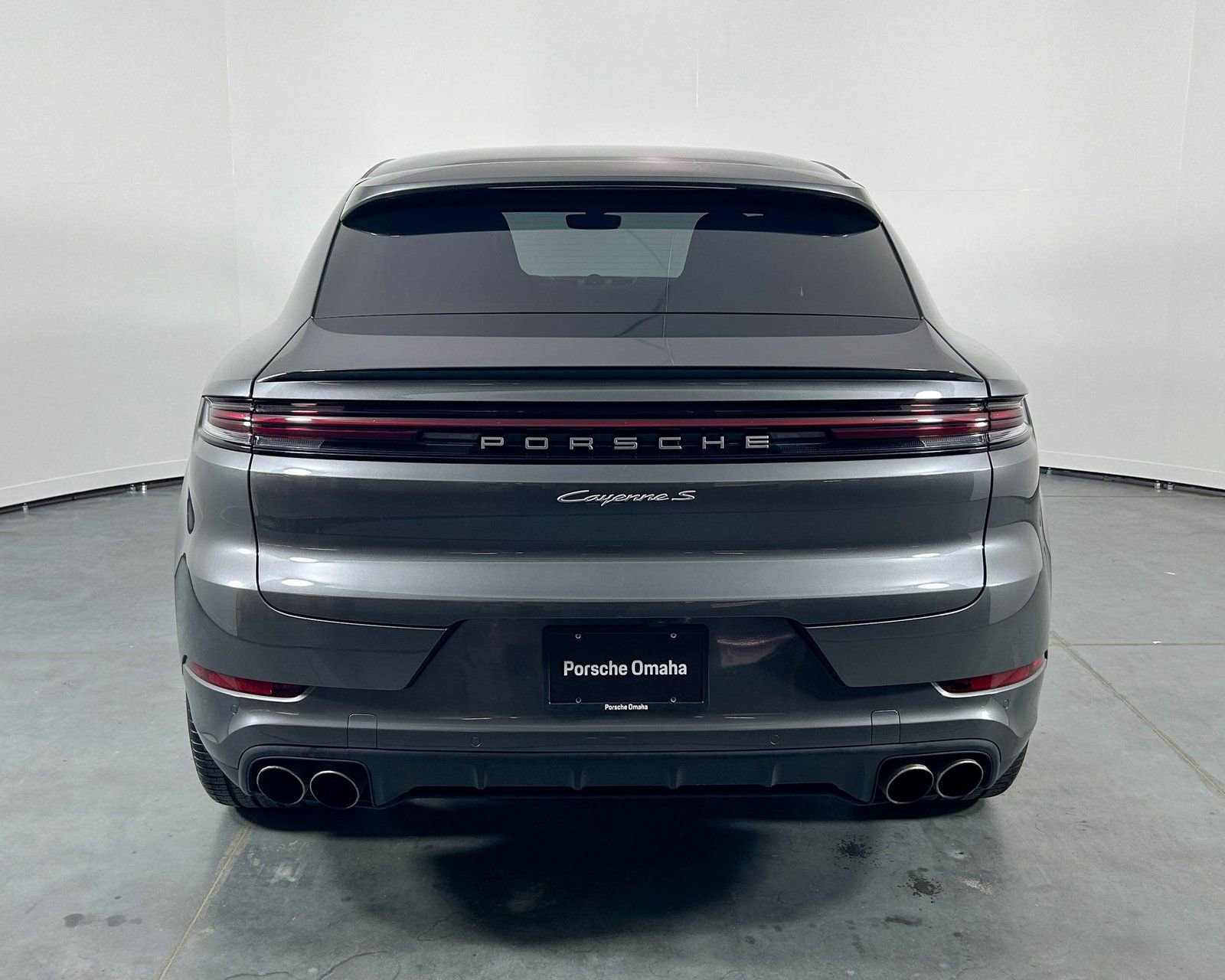 Certified 2024 Porsche Cayenne S AWD/4WD image 6