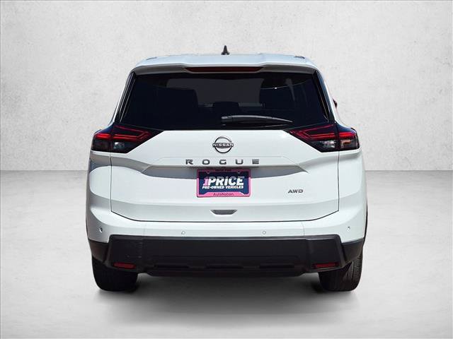 Used 2024 Nissan Rogue S AWD/4WD image 7