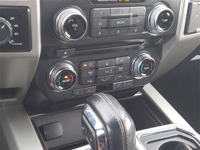 Used 2015 Ford F150 Lariat w/ Equipment Group 501A Mid image 20