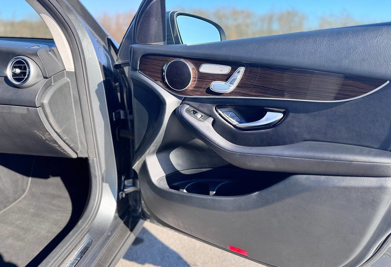 Used 2016 Mercedes-Benz GLC 300 4MATIC image 18