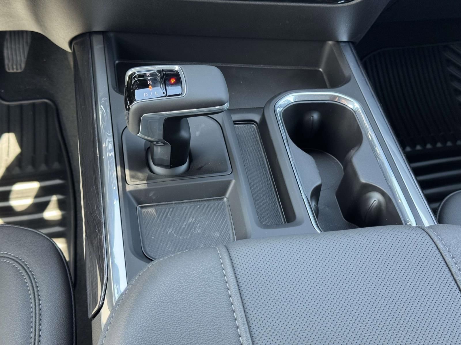 New 2026 Chevrolet Silverado 1500 LTZ w/ LTZ Premium Package image 14