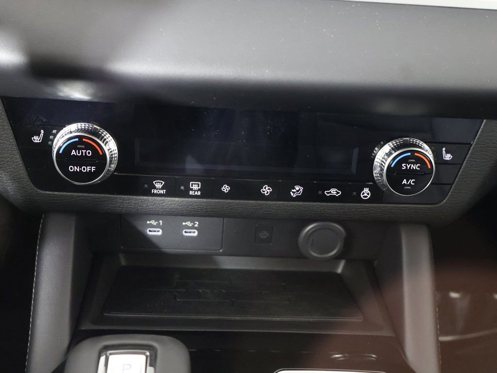 New 2026 Mitsubishi Outlander SE image 49