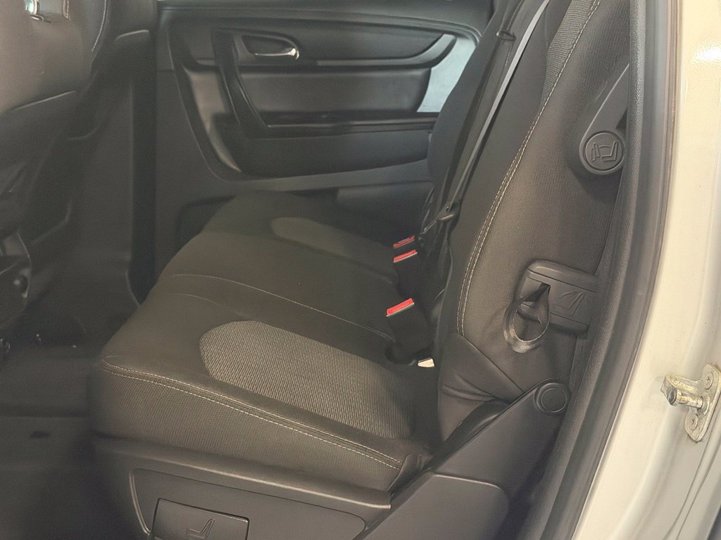 Used 2017 Chevrolet Traverse LT w/ Style and Technology Package AWD/4WD image 22