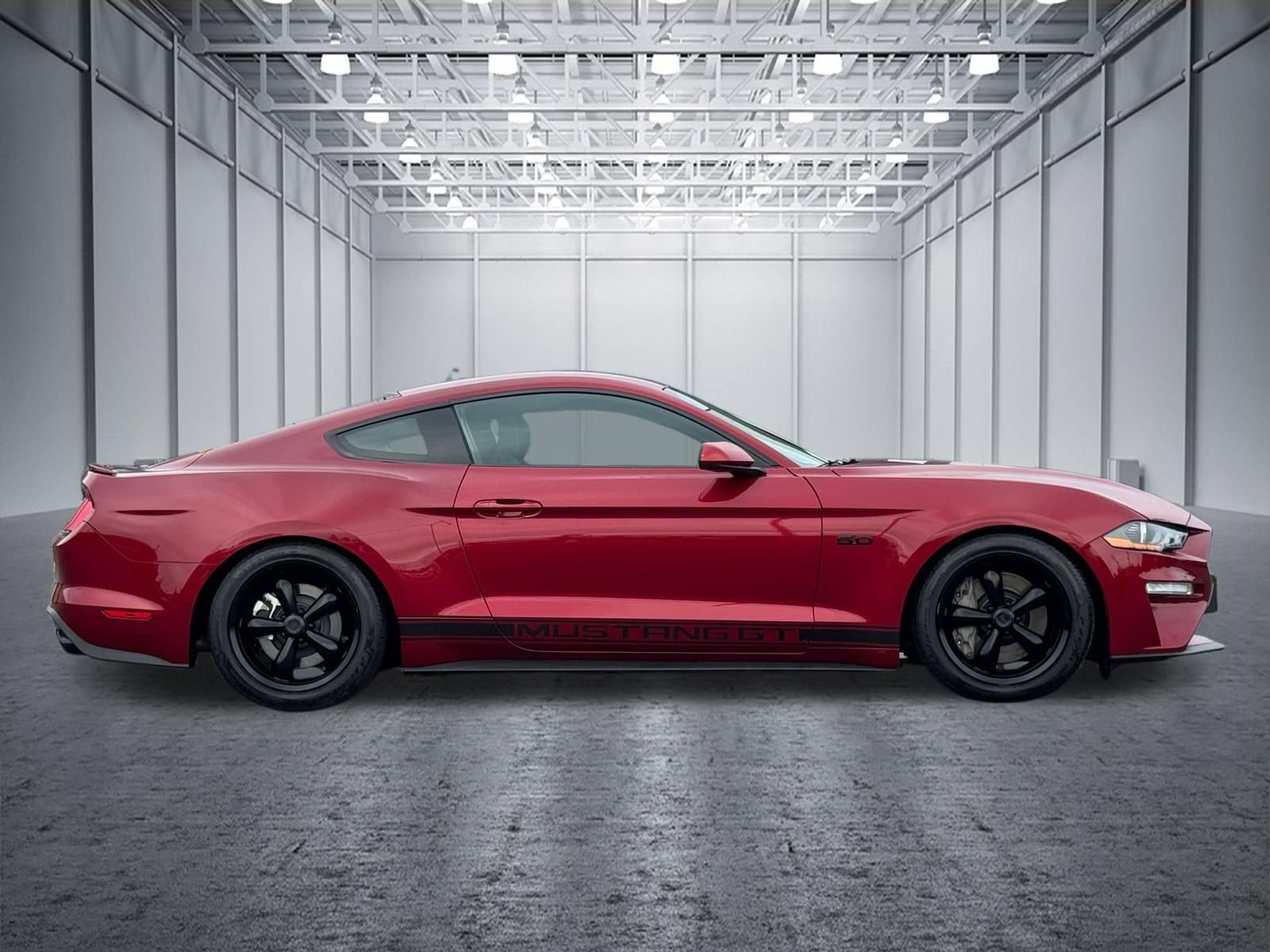 Used 2018 Ford Mustang GT RWD image 6