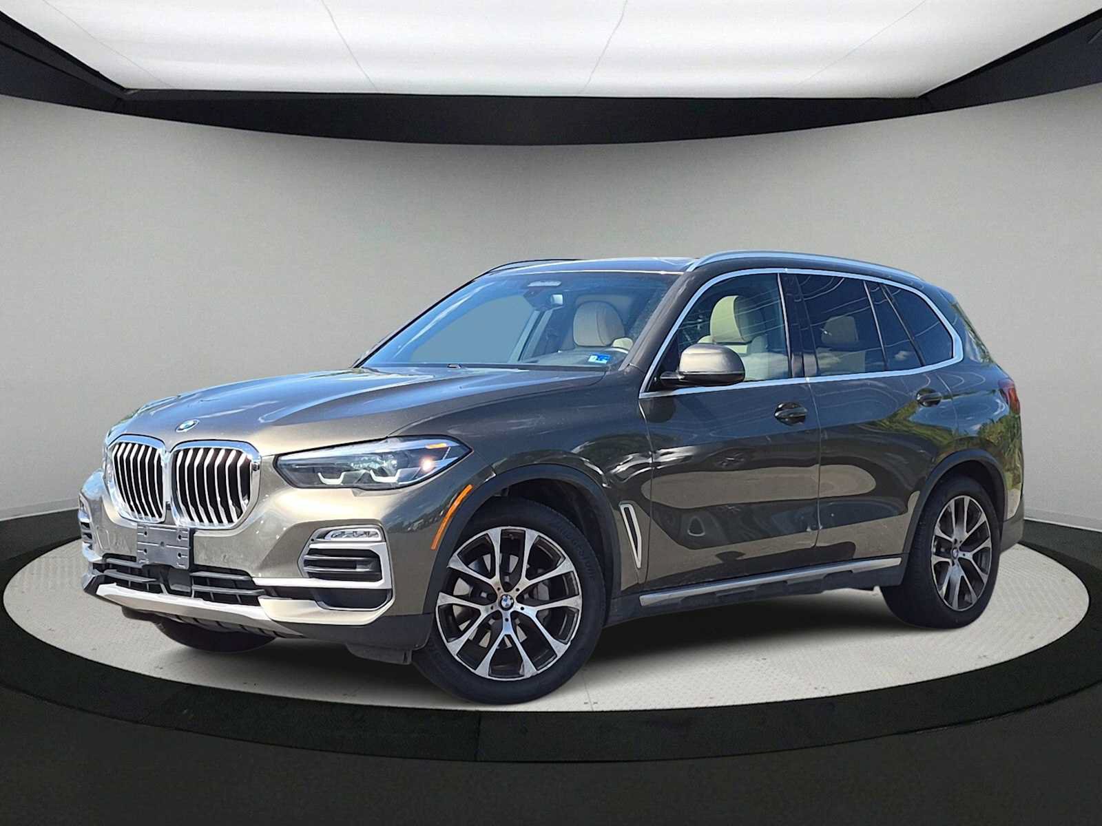 Used 2021 BMW X5 xDrive40i w/ Premium Package
