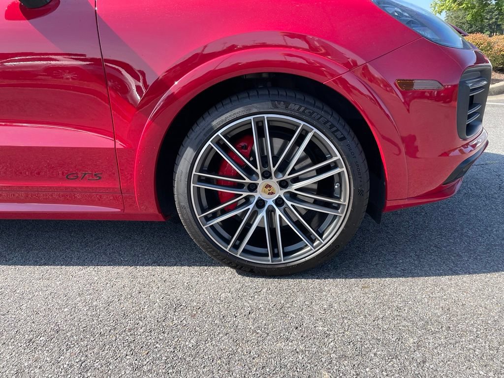 Used 2021 Porsche Cayenne GTS AWD/4WD image 31