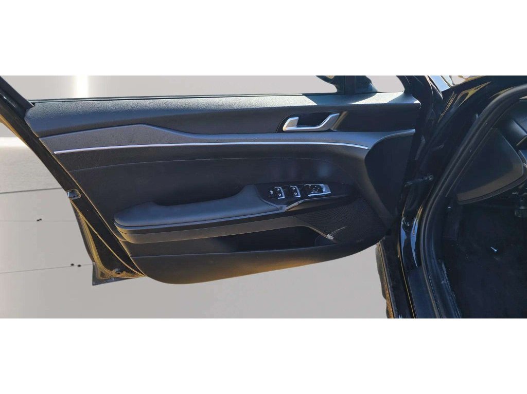 Used 2025 Kia K5 LXS FWD image 5