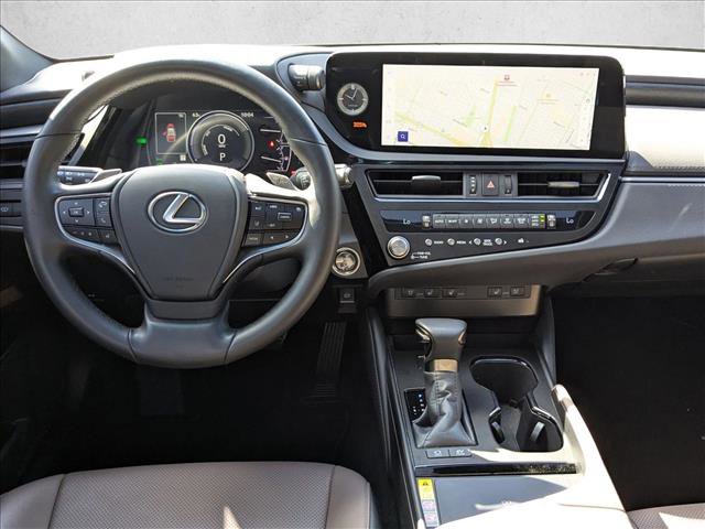 Used 2025 Lexus ES 300h w/ Premium Package image 18