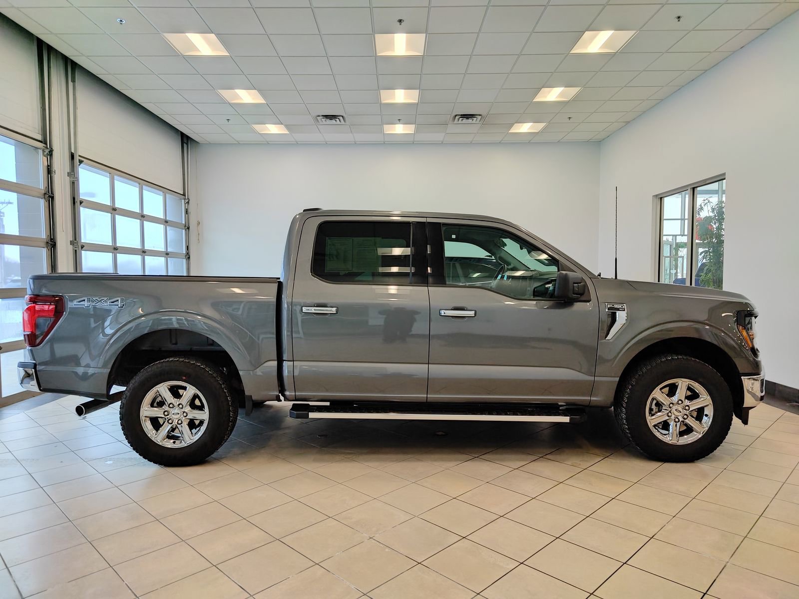 Used 2025 Ford F150 XLT w/ Equipment Group 301A Standard image 2