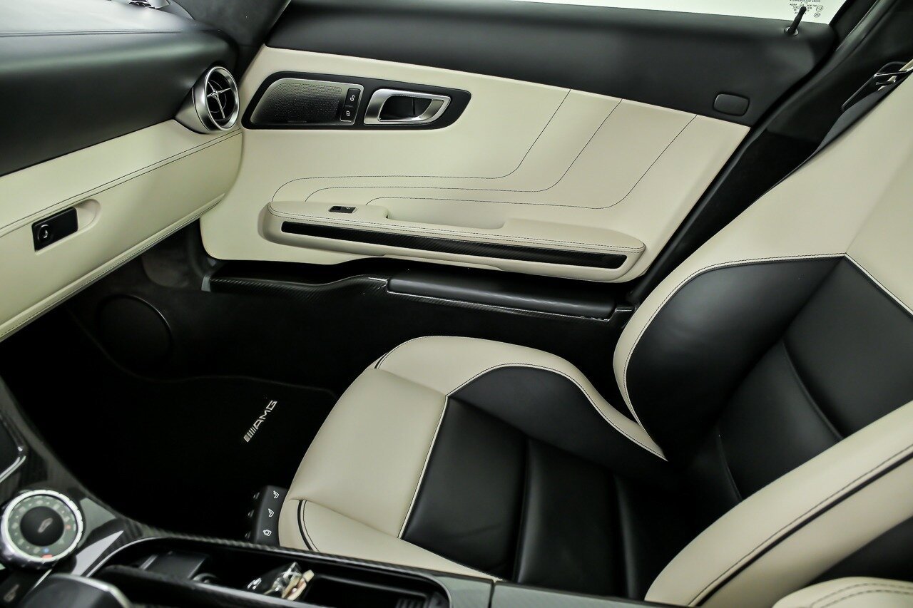 Used 2012 Mercedes-Benz SLS AMG Coupe image 39