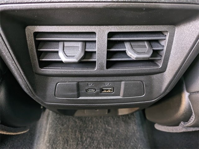 Used 2025 GMC Canyon Elevation w/ Convenience Package image 18