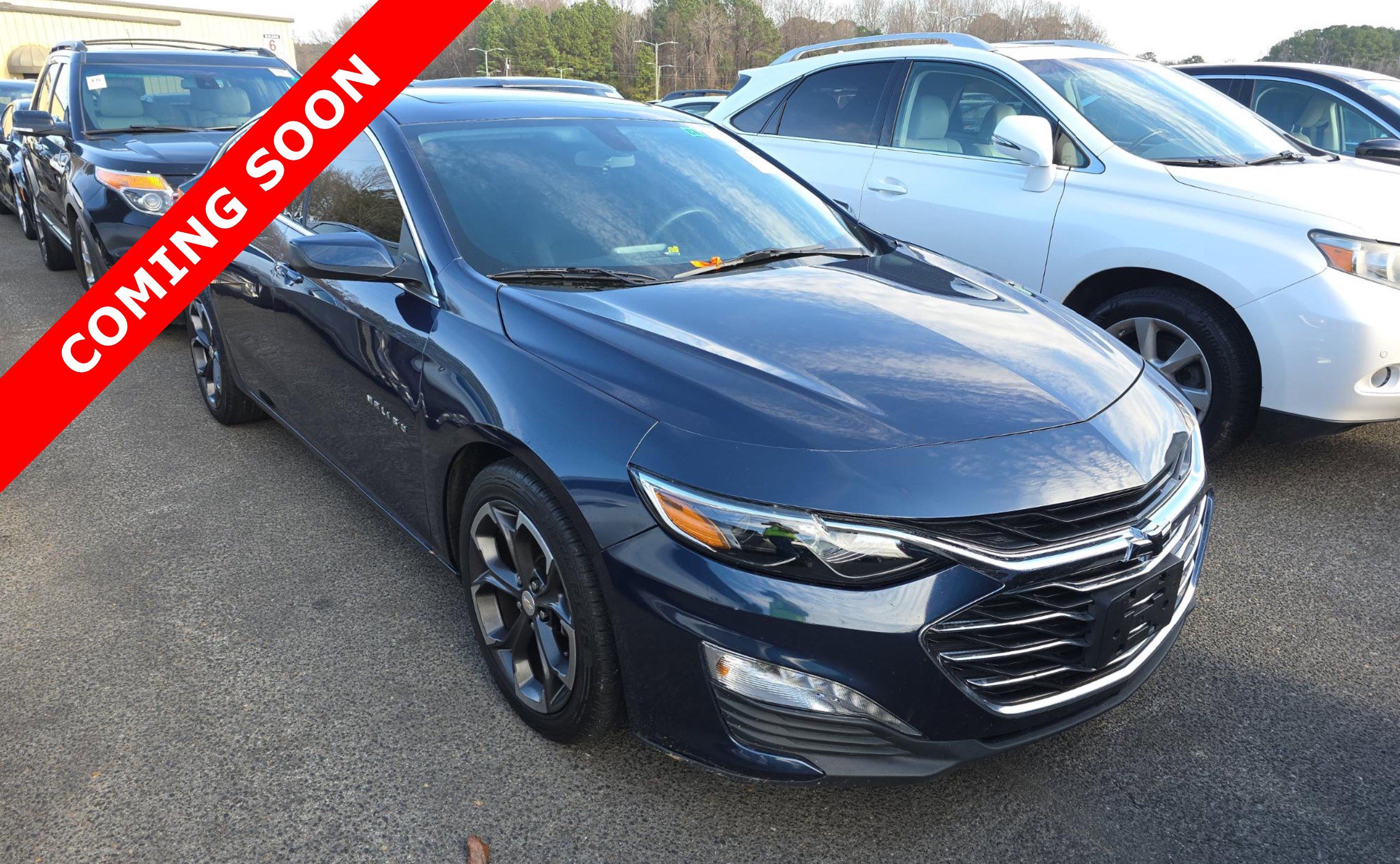 Used 2022 Chevrolet Malibu LT image 3