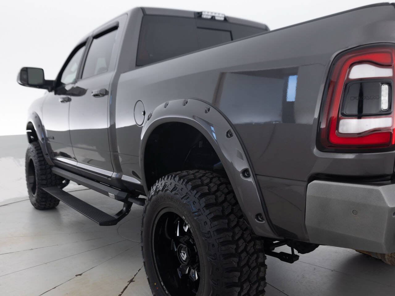 Used 2019 RAM 2500 Laramie w/ Night Edition AWD/4WD image 13