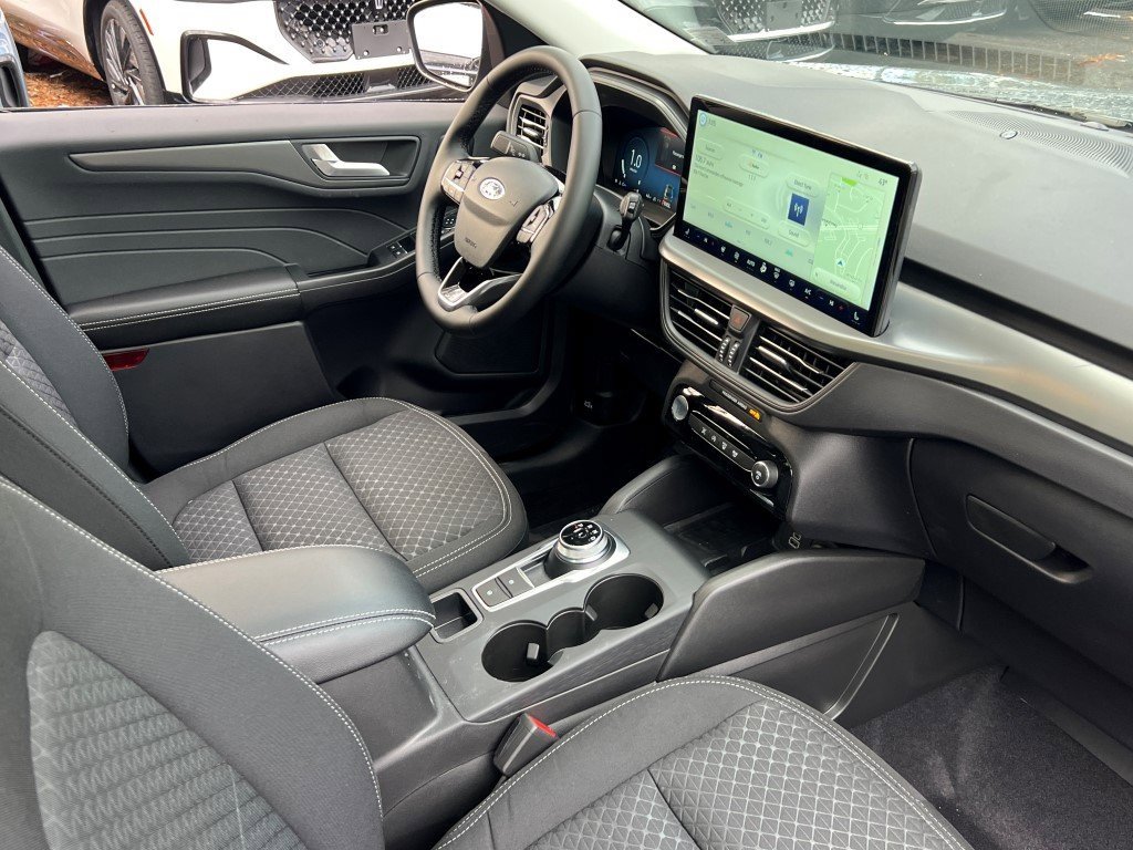 New 2026 Ford Escape Active w/ Active Premium Tech Pack AWD/4WD image 9