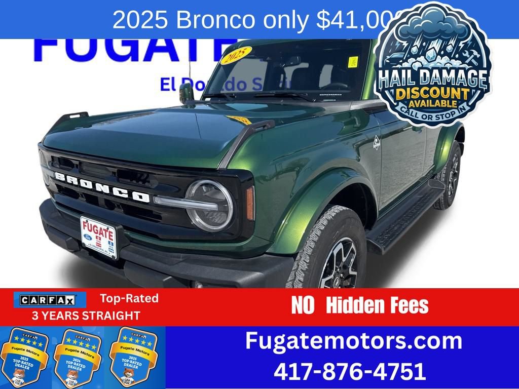 Used 2025 Ford Bronco Outer Banks AWD/4WD image 1