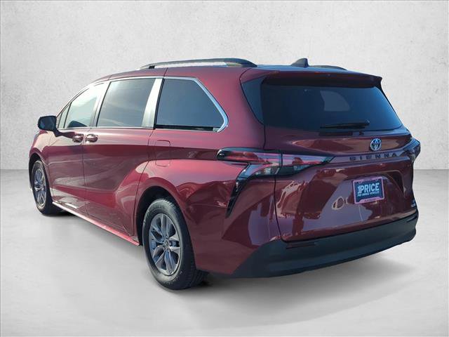 Used 2022 Toyota Sienna LE image 6