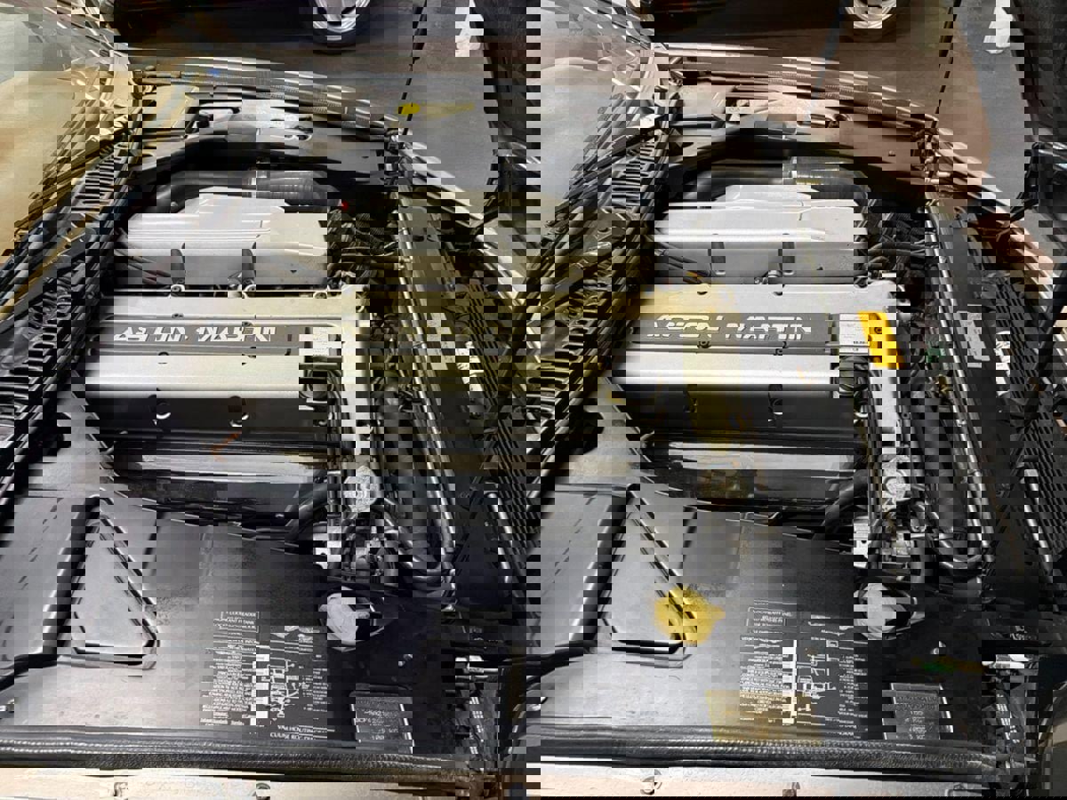 Used 1998 Aston Martin DB7 Coupe image 18