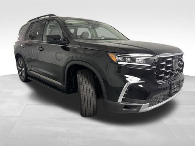 Used 2025 Honda Pilot Elite image 4