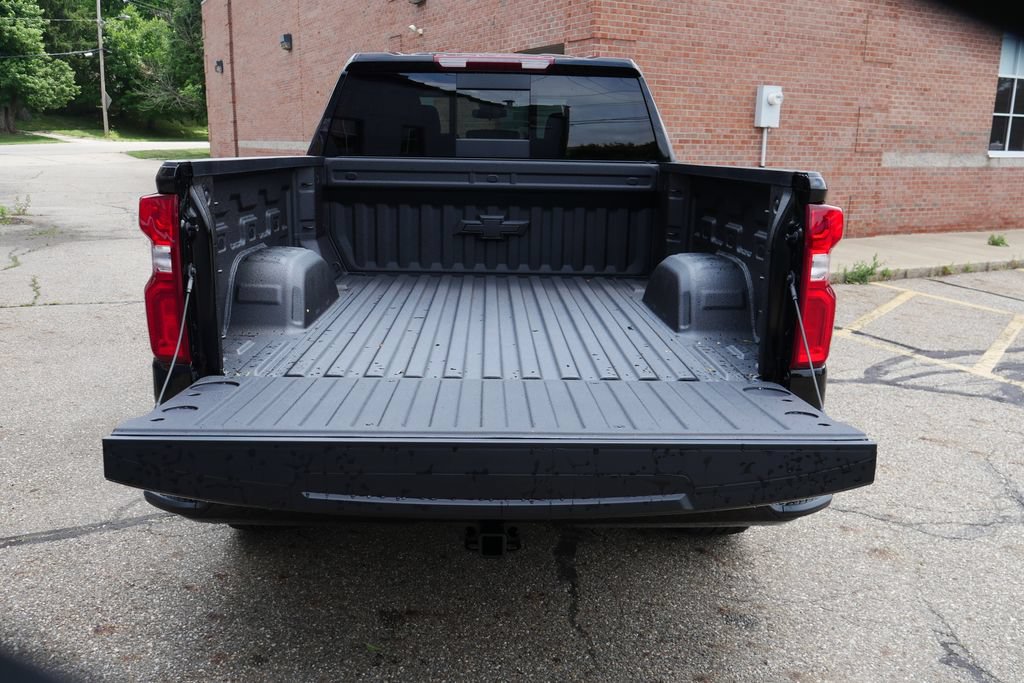 New 2026 Chevrolet Silverado 1500 RST w/ Convenience Package II AWD/4WD image 9