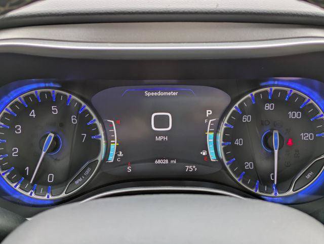 Certified 2020 Chrysler Pacifica Touring-L Plus w/ Tire & Wheel Group FWD image 23