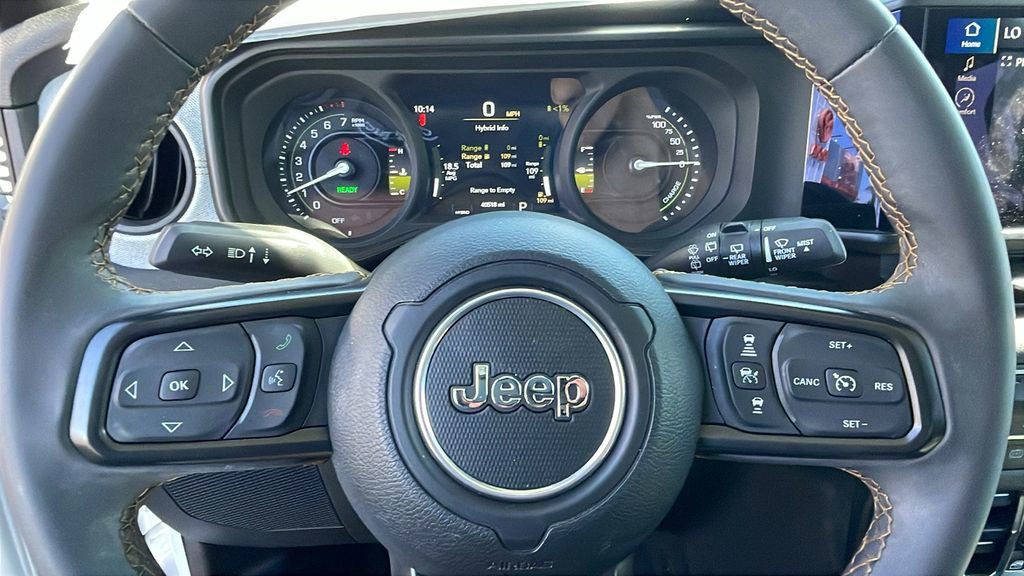 Used 2024 Jeep Wrangler Unlimited AWD/4WD image 24