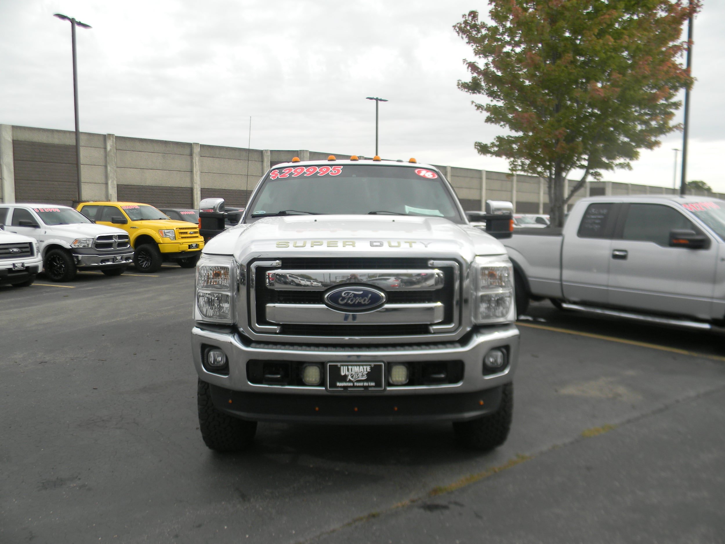 Used 2016 Ford F250 XLT w/ Advanced Security Group AWD/4WD image 3