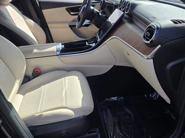 Used 2024 Mercedes-Benz GLC 300 4MATIC image 19