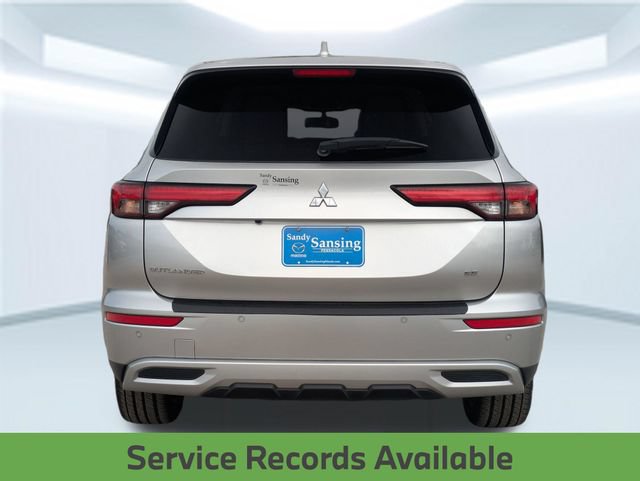 Used 2024 Mitsubishi Outlander SE FWD image 5