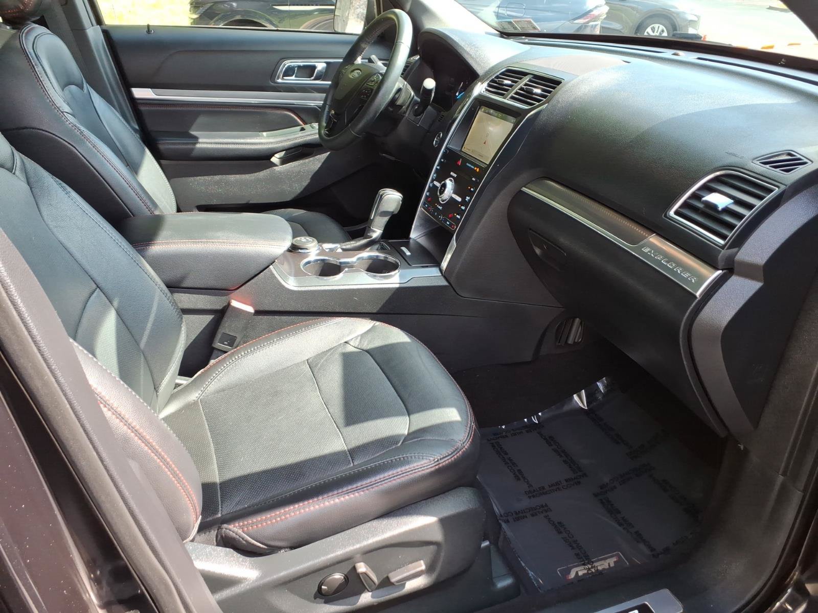 Certified 2019 Ford Explorer Sport AWD/4WD image 30