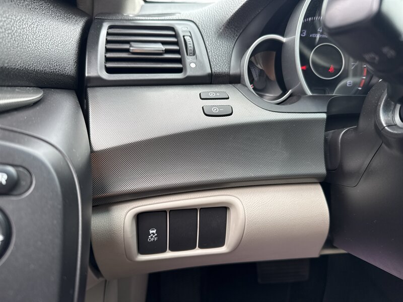 Used 2014 Acura TL w/ Technology Package FWD image 36