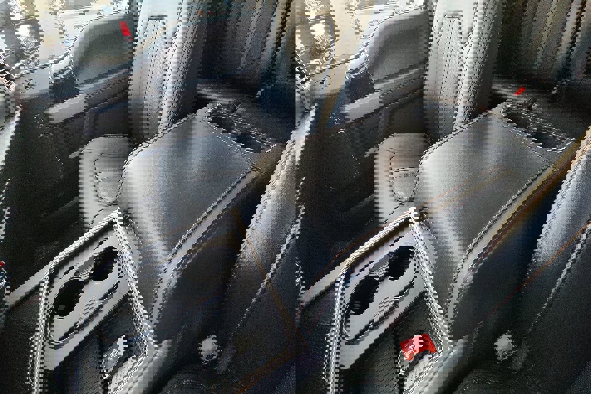 Used 2022 Ford F450 Platinum w/ FX4 Off-Road Package image 21