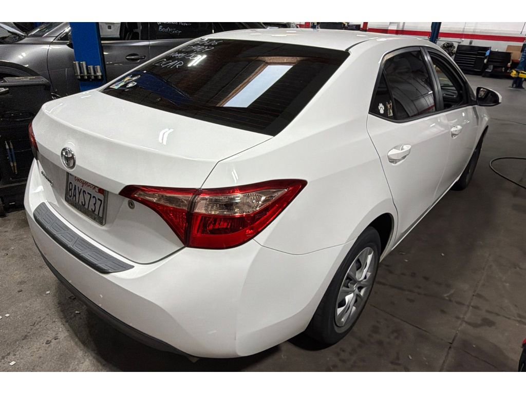 Used 2017 Toyota Corolla L w/ Carpet Mat Package (TMS) FWD image 5