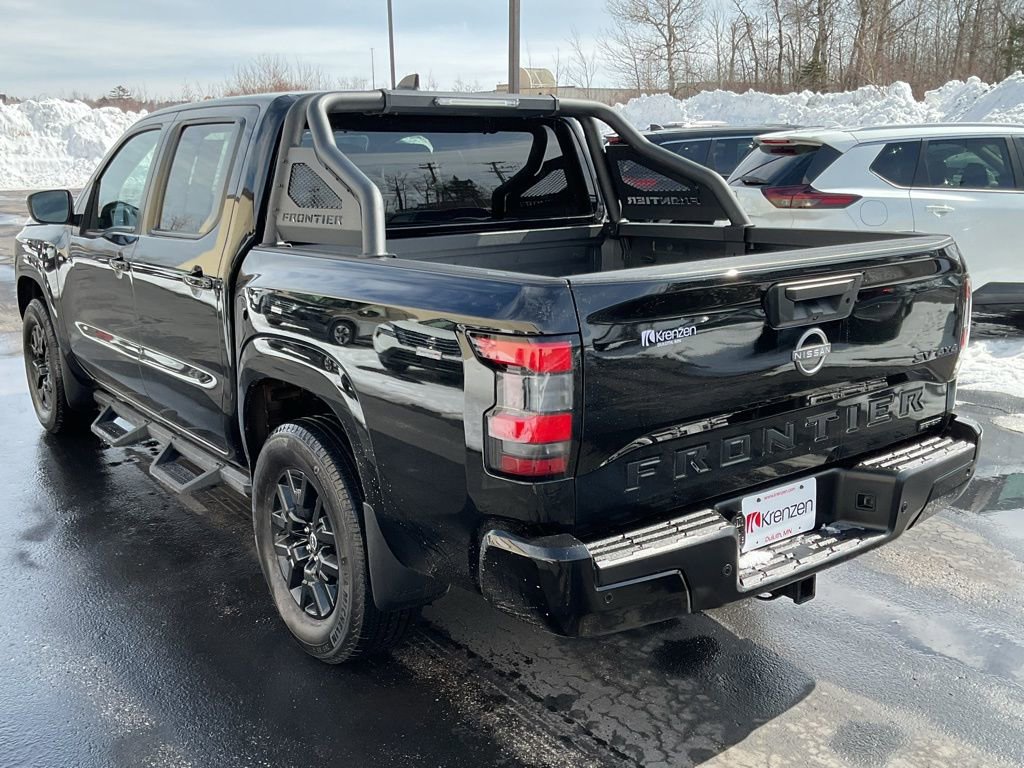 Used 2023 Nissan Frontier SV w/ Midnight Edition Package AWD/4WD image 7