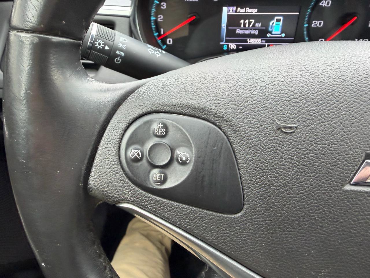 Used 2015 Chevrolet Impala LT w/ Convenience Package FWD image 24