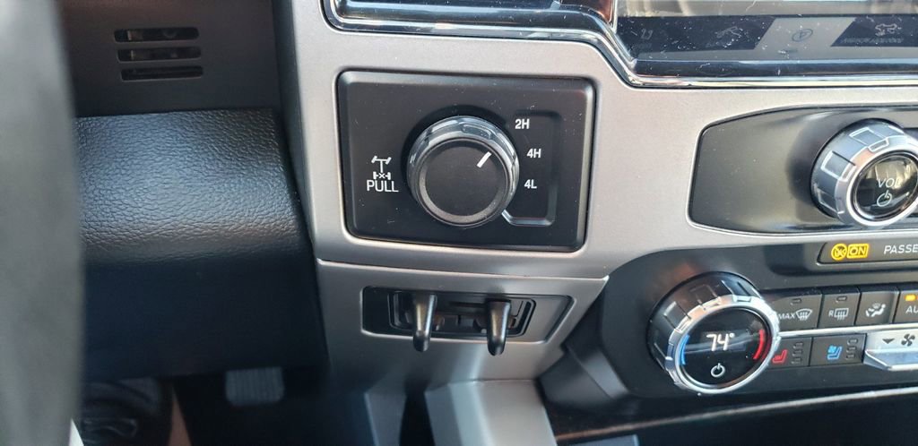 Used 2022 Ford F250 Lariat w/ Lariat Value Package AWD/4WD image 20