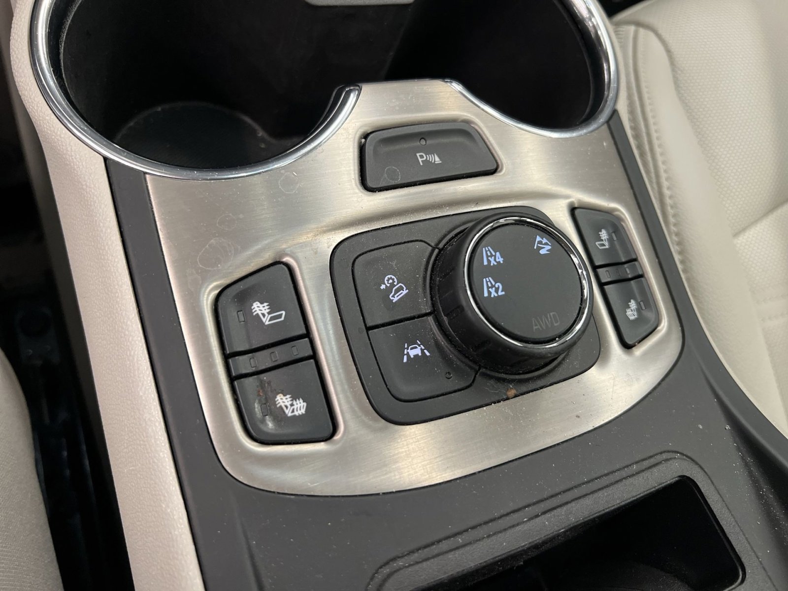 Used 2023 GMC Terrain Denali image 30