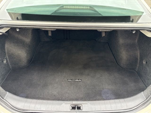 Used 2024 Nissan Altima 2.5 SV image 24