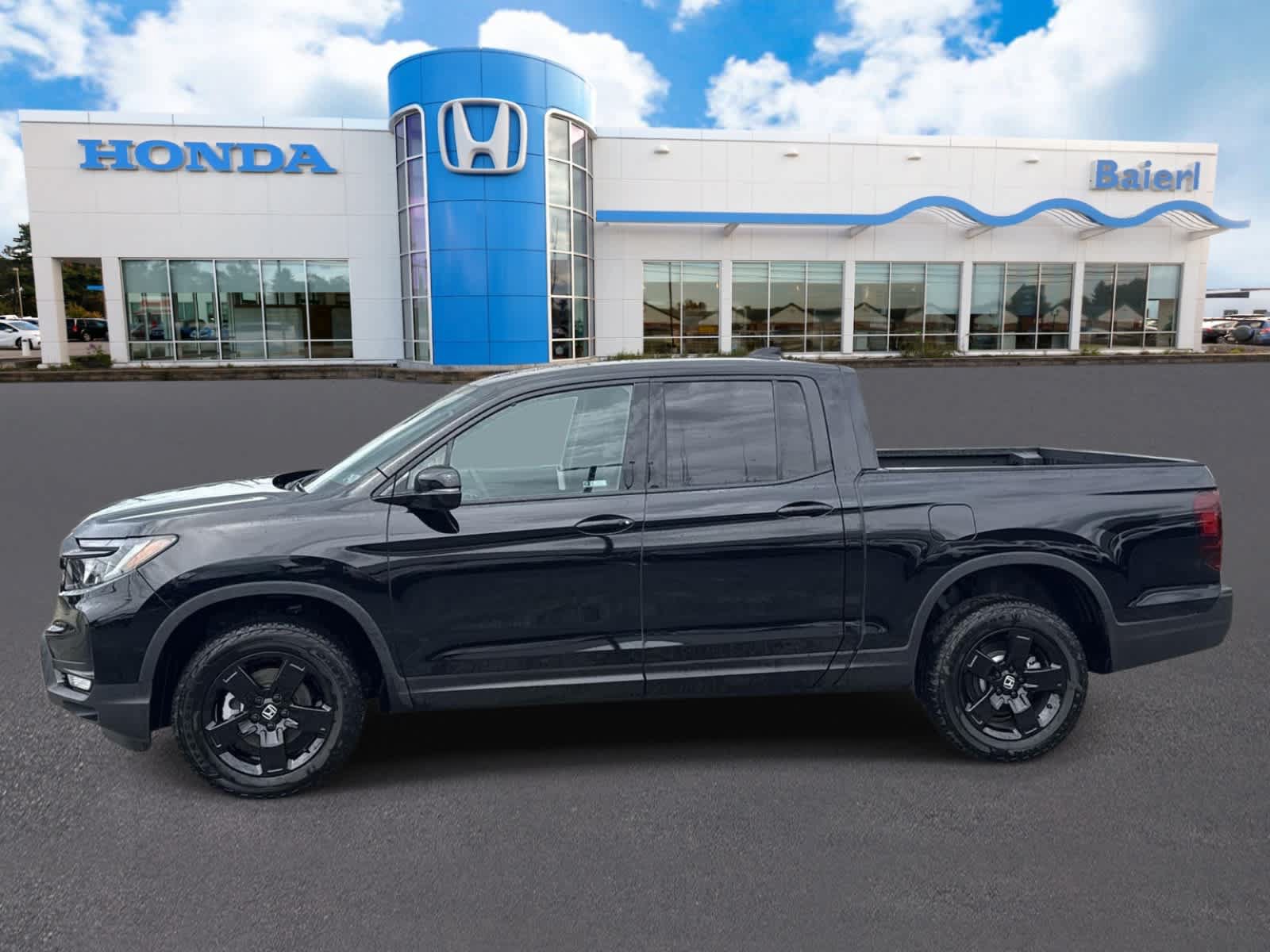 Used 2026 Honda Ridgeline Black Edition image 2