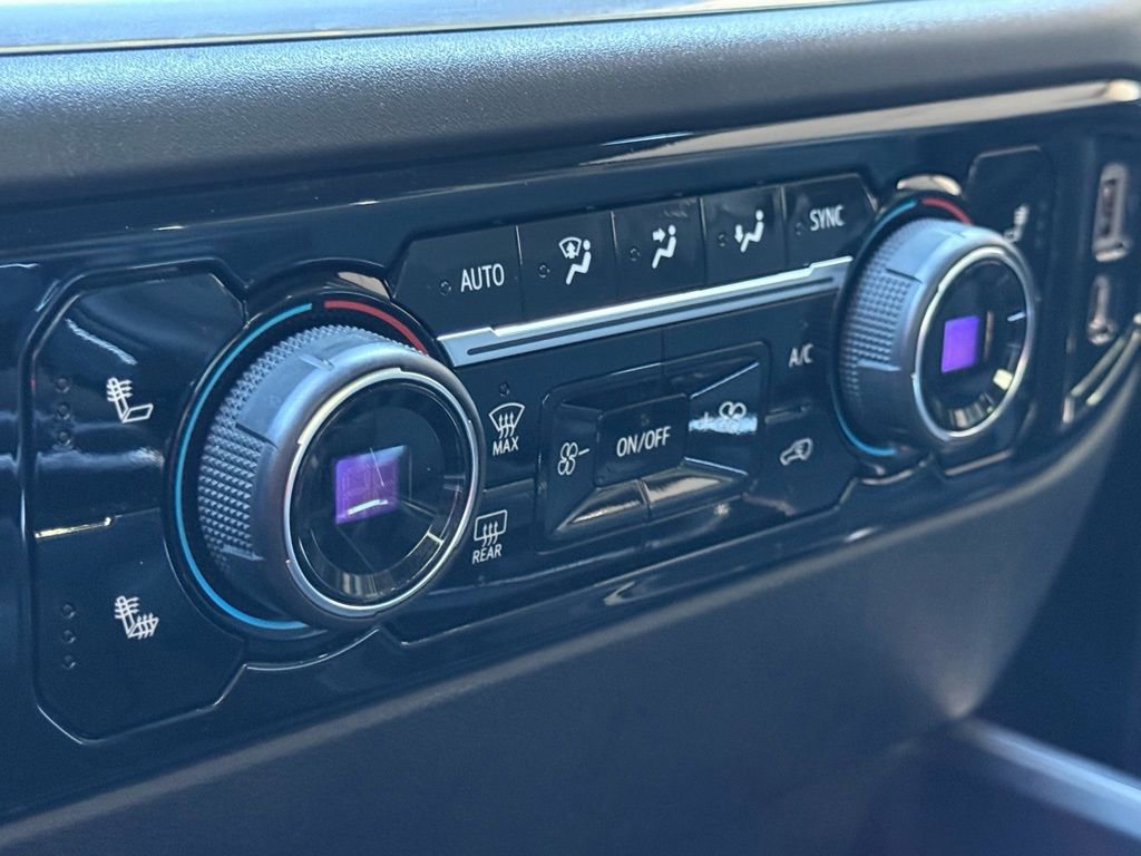 Used 2022 Chevrolet Silverado 1500 RST image 32